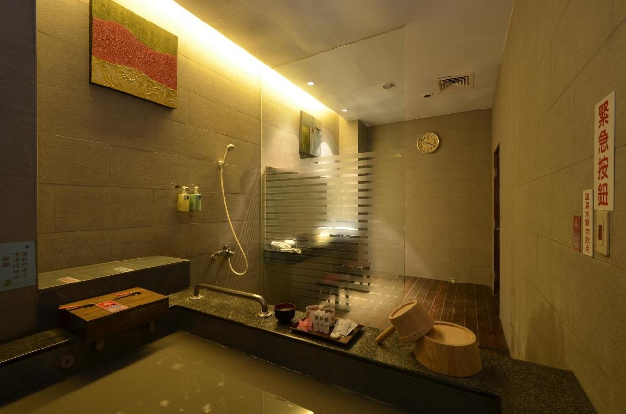 Toong Mao Spa Resort Guanziling Tainan Exterior photo